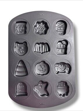 WILSON Halloween Cookie Pan - 12 Nonstick Cavity VINTAGE
